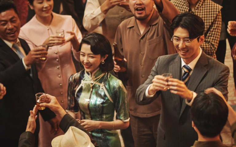 《商魂》首播熱度超高　周曉涵「情慾戲一刀未剪」被讚爆