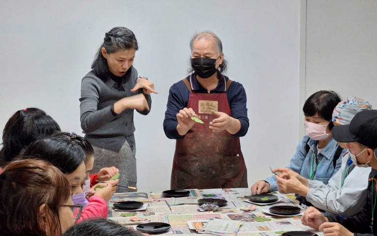 「傳藝友善 聽障導覽」開展！傳統工藝DIY、揭密布袋戲，快來一起探索！