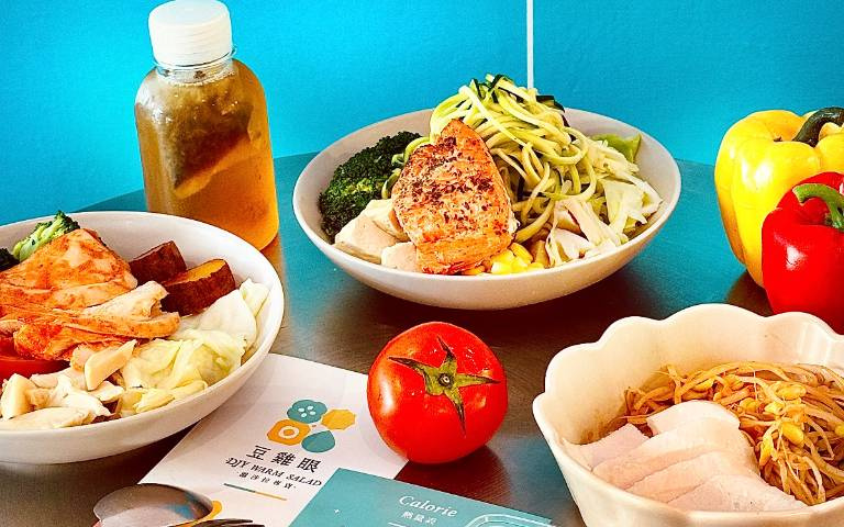 台中質感系溫沙拉專賣店「豆雞眼」!歡慶新竹分店新開幕 活動日前10位飯盒買一送一!
