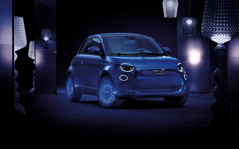 一輛地位崇高的 都會小車 連時尚精品都要跟它聯名 Fiat 500!