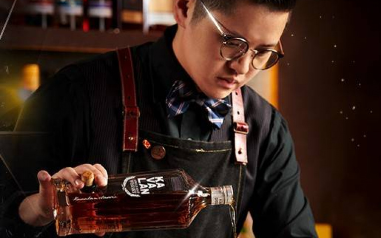 調酒師林柏均榮獲「年度最佳」肯定!今年第一場酒吧客座,威士忌迷快衝!
