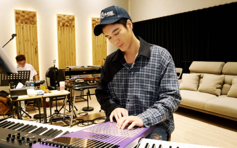 王力宏肌肉炸裂重返巔峰　靜音護嗓拒絕接客