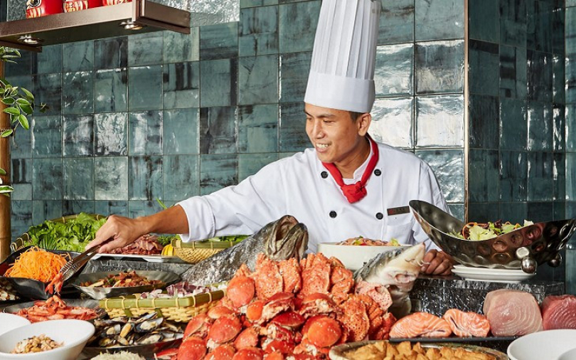 身分證有1的出列　免費Buffet吃到飽飯店請客