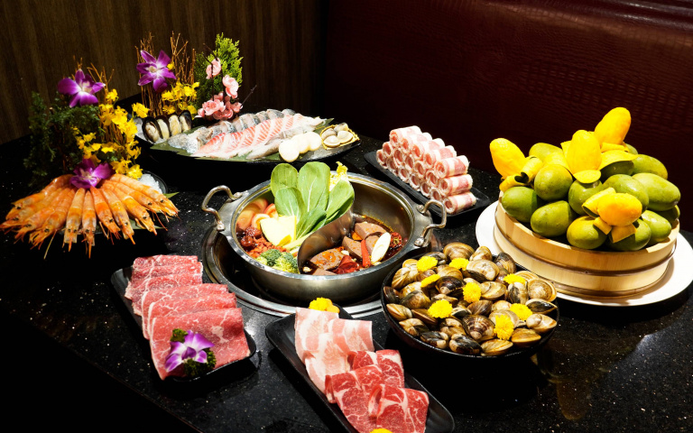 快閃限定！「屏東枋寮土芒果」無限量供應！證件對號加碼贈「XXL東石大蛤吃到飽」，還有平日升級「吃爆3小時」！