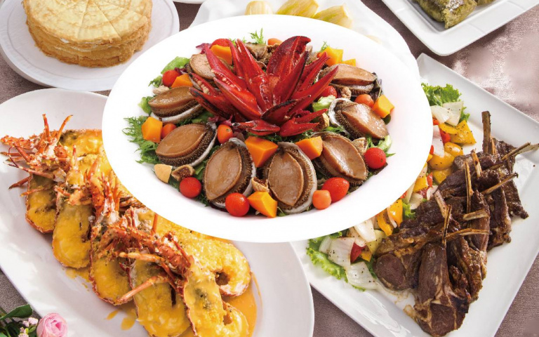 十道美味年菜端上桌！鮑魚龍蝦鉗、烤羊肩排、焗龍蝦　準備大吃特吃！