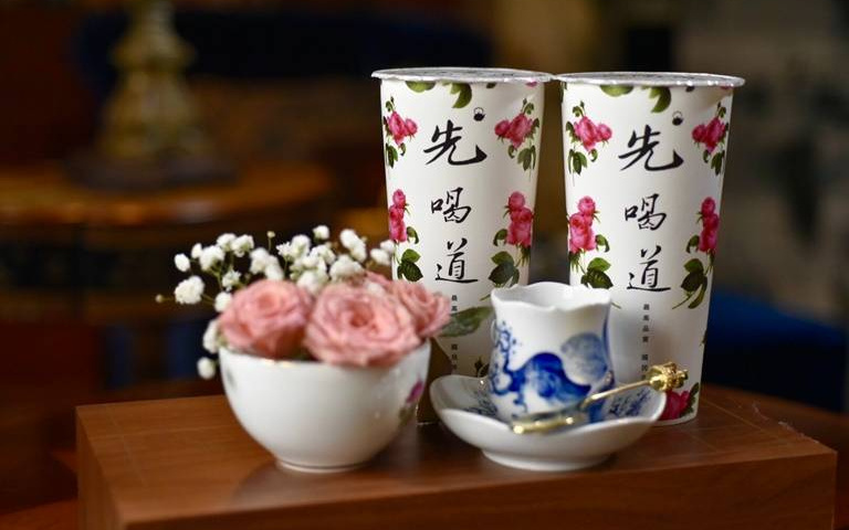 「古典玫瑰園」手搖飲台中新店開幕 百萬杯人氣茶飲連兩天「買一送一」