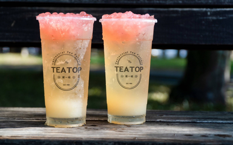 TEA TOP 第一味推新春新品「竹香白柚飲」，情人節免費升級大杯！