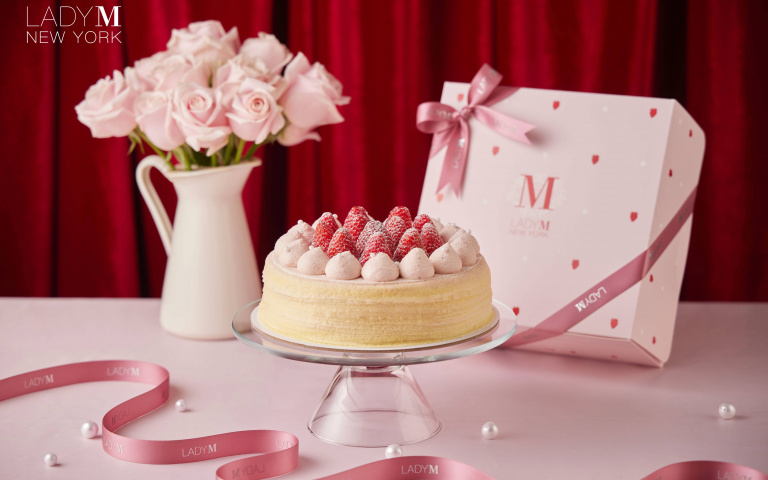 母親節Lady M「草莓生奶油千層」開放預購！再推專屬留言板蛋糕盒！