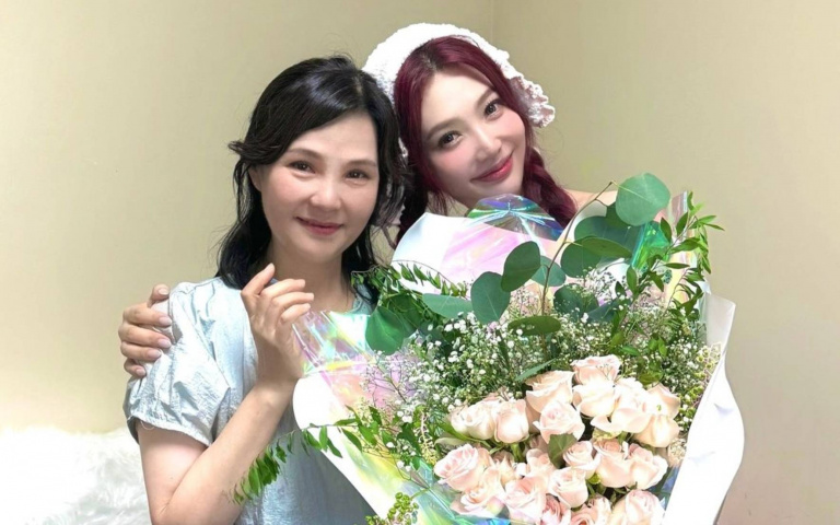 Red Velvet Joy媽媽照曝光 甜美長相引發網友熱議:「怎麼沒出道?!」