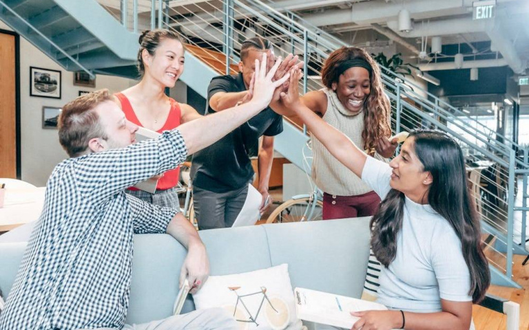 努力終於被看見！土星順行開啟高光時刻　5星座年底靠實力強勢翻紅