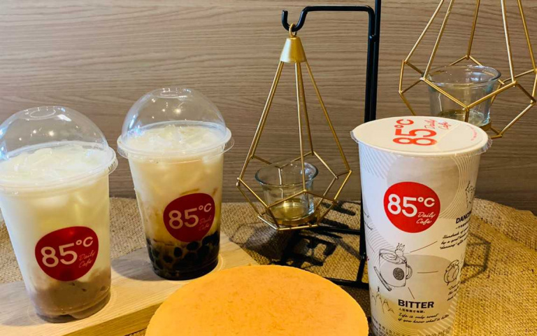 85℃飲料第二杯只要20元!珍珠和芋頭控快喝爆 新品蛋糕限時特價中