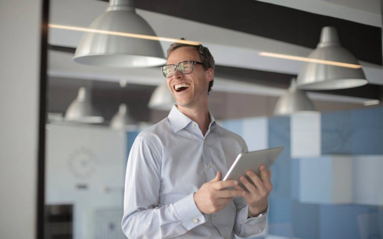 翻身在冬季！射手人脈變現、雙子財運暢通　4星座將迎來事與財富高峰