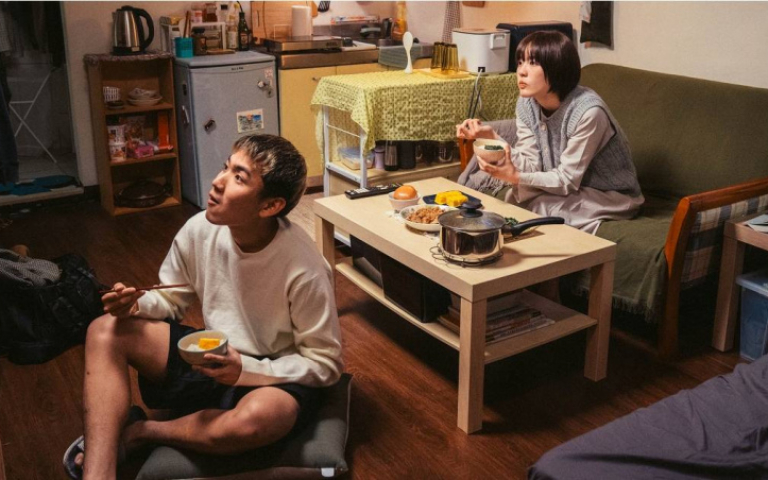 北影新人中正橋上跟男友激烈爭執　崩潰大呼「快被逼瘋」