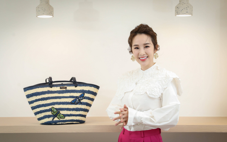 星搜包／張齡予包包內藏漫畫隨處看　兒子愛摳別人鼻孔好困擾