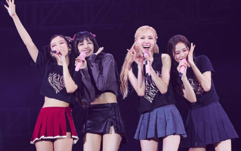 BLACKPINK台灣演唱會高清照曝光 滿場粉紅燈海超壯觀