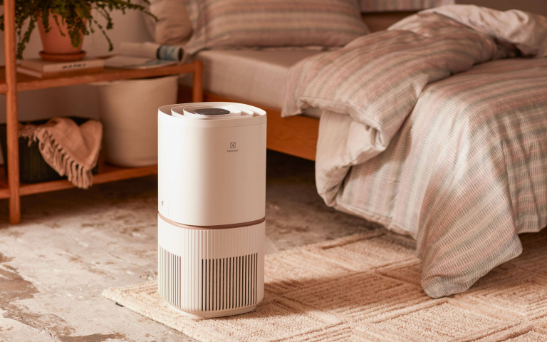 換季精省趁現在！HOLA購物季，滿額贈自動傘、防螨鵝毛枕、典藏香氛禮盒！