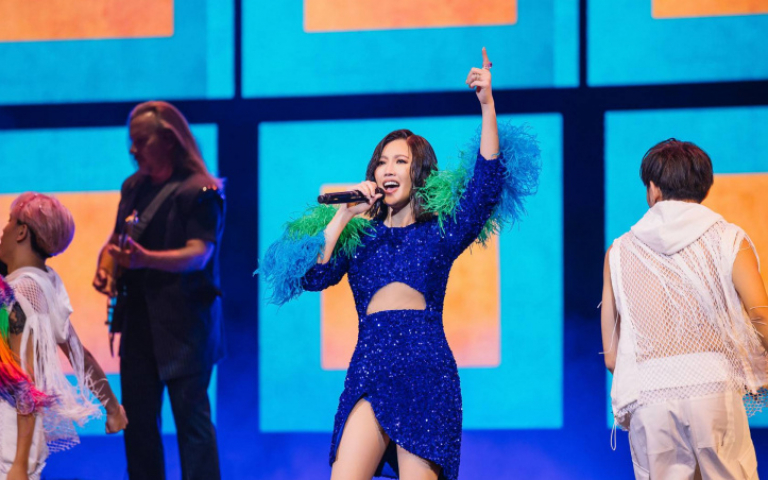 A-Lin紐澳磨鼻毛利人　激動落淚「說不出的熟悉感」