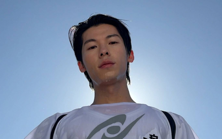 許光漢為2大天團拍MV秀球技　夢幻合作「王菲女兒」竇靖童