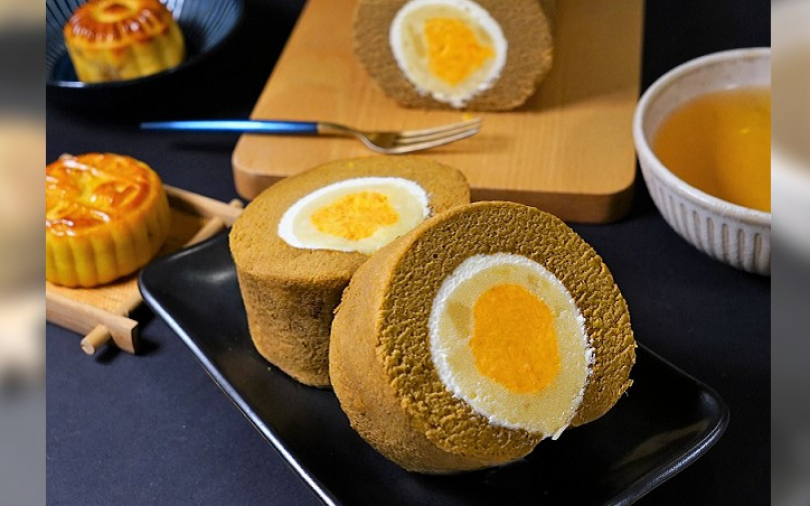 鹹蛋黃搭綠豆沙！金帛手製「金帛月娘」生乳捲　讓傳統月餅靠邊站