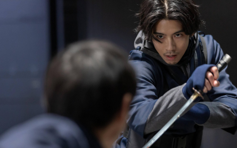 影爆點/賀來賢人領軍Netflix日劇《忍者之家》,象徵日本自尊心的新派忍者家族大對決