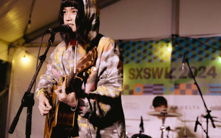 持修首登美國演出　「露出本性」笑翻全場