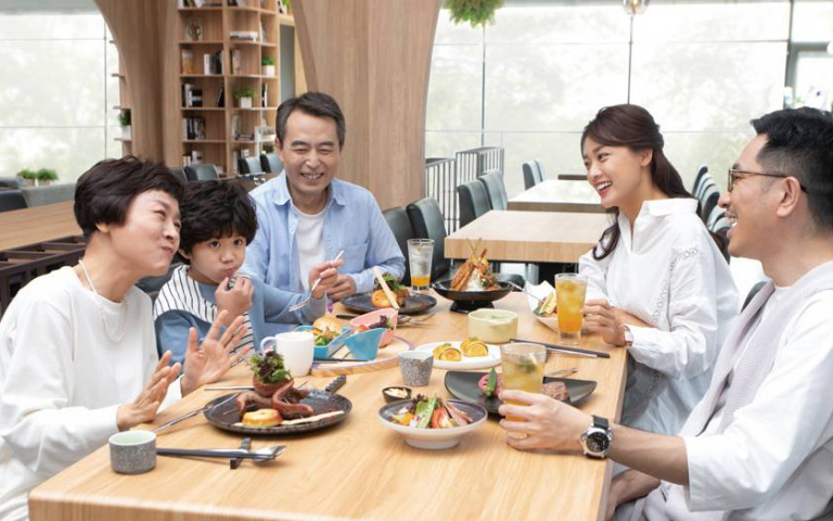 「王品牛排」龍蝦買一送一!「品田牧場」酥炸牡蠣享半價優惠!
