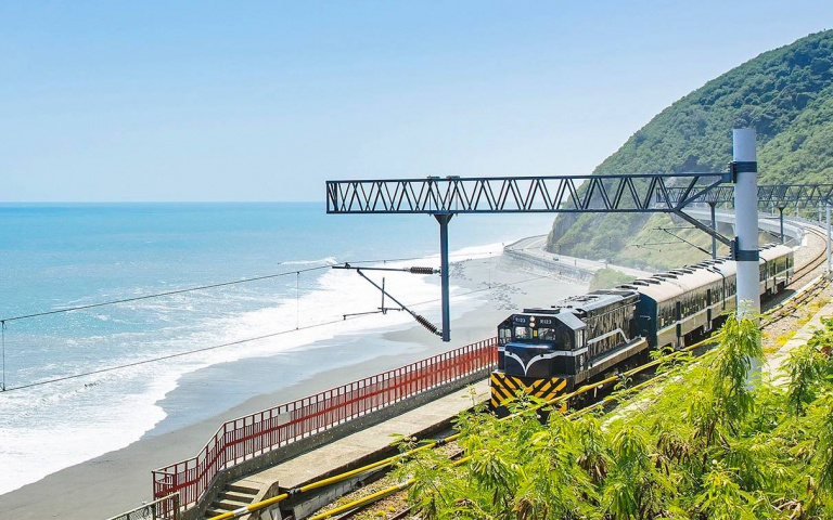 海上漂浮列車開箱2／搭上藍皮解憂號四大亮點、十大網美打卡點先筆記