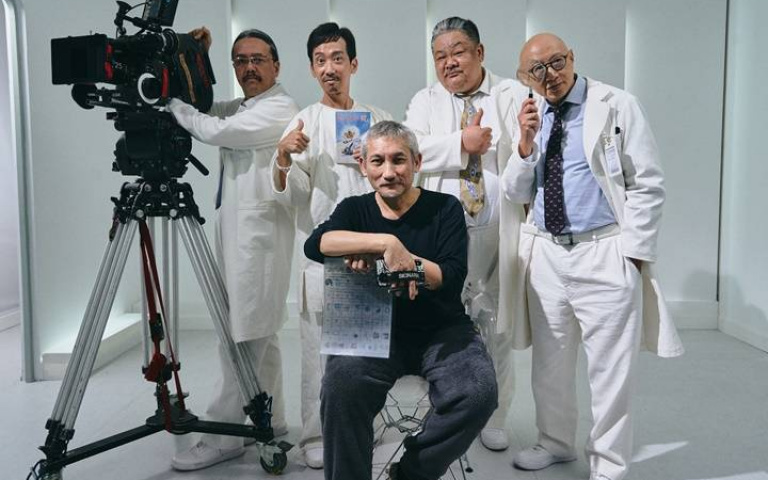 洪金寶等香港七大導演巨作,「七人樂隊」用底片手法拍攝,感受香港的人文歷史