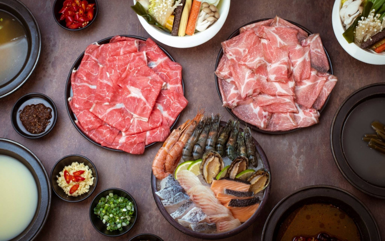 火鍋品牌畢業優惠！憑學生證享七折、教師證免費送魚蝦拼盤！