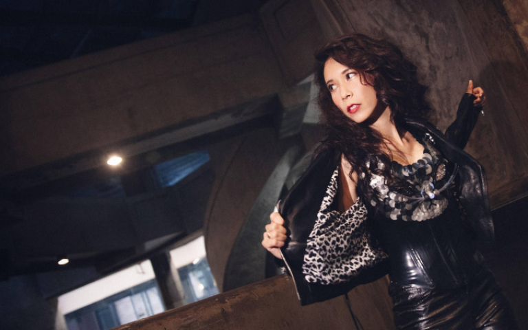 莫文蔚出道30年創新角色　化身性感貓女關懷流浪動物