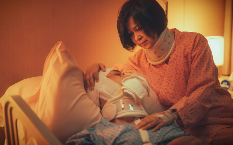 真實真事改編　楊貴媚醫院向李玉璽下重手