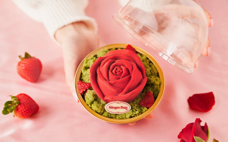 冬日戀愛首選、自帶浪漫氣場！哈根達斯「掌心玫瑰」絕美登場！