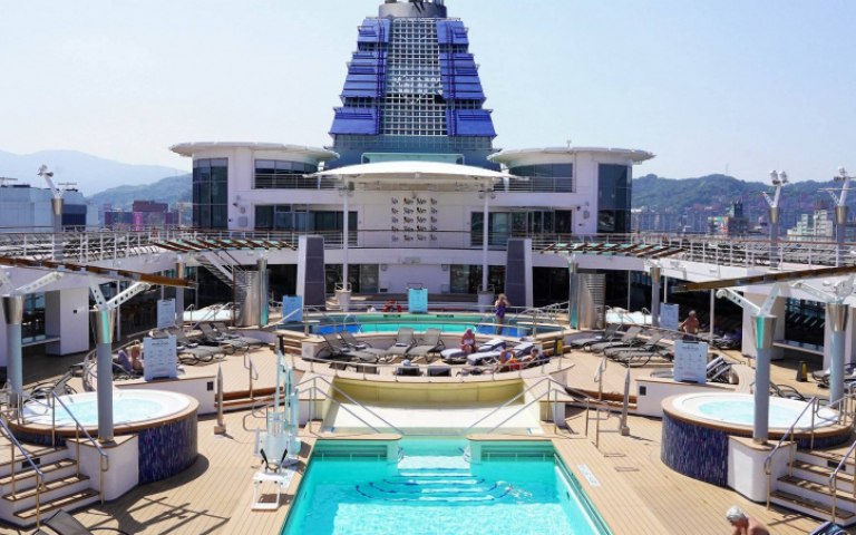 奢華孝親遊新玩法　「名人千禧號」日本環島之旅限時54折起