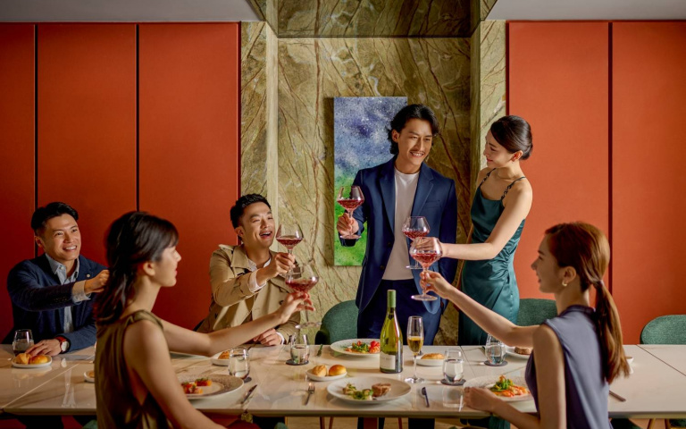 餐酒館滿額送木橋紅酒！咖啡廳推身分證有2、7享手沖咖啡72折！