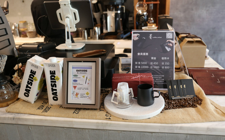 北高雄的精品咖啡殿堂！「菁咖啡」譽有常勝咖啡美名　甜點也不容錯過！