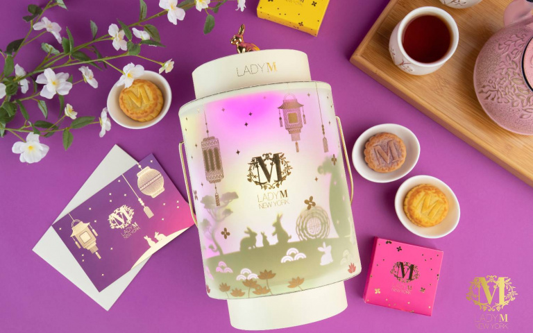 挑戰最唯美中秋禮盒！伯爵茶、紫薯、焦糖拿鐵月餅，夢幻紫色霓光包裝美翻！