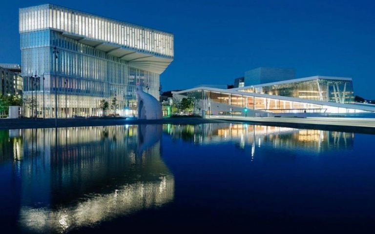 在光軸與幾何空間中探索!耗時11年竣工的挪威「奧斯陸圖書館」