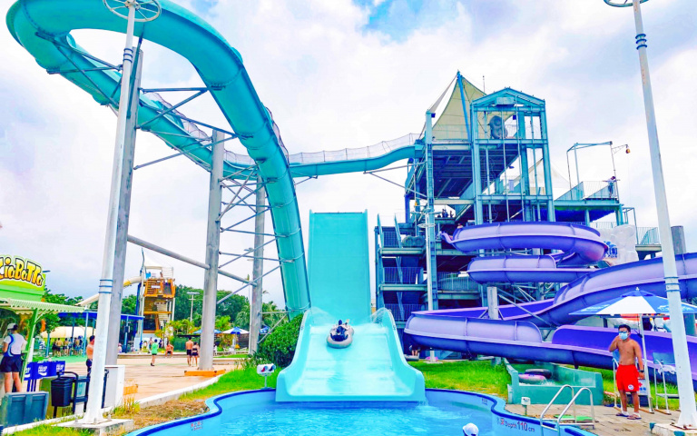 這樣穿免費暢玩六福水樂園！體驗水上360度翻滾，刺激到失聲