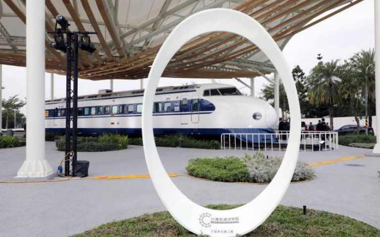鐵道迷福音!日本元老新幹線落腳台南 全球僅27輛「0系列車」亮相