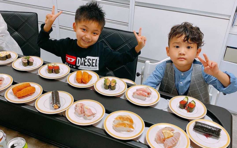 迴轉壽司到你家!在家也有如臨餐廳的儀式感,日本推出「壽司輸送帶出租」