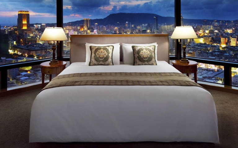 港都暑期住宿超旺　下榻老牌飯店　免費嘗人氣九宮格冰