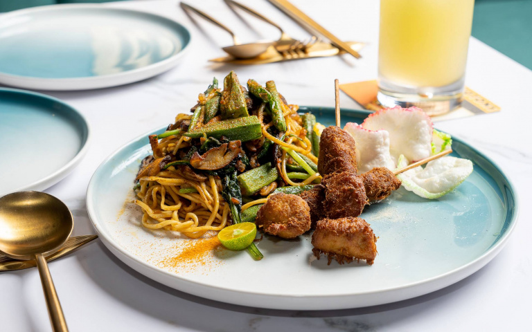 「蔬」人不輸陣4／葷食者也愛的異國美味　「EVB馬來西亞風味蔬食餐酒館」超潮開吃