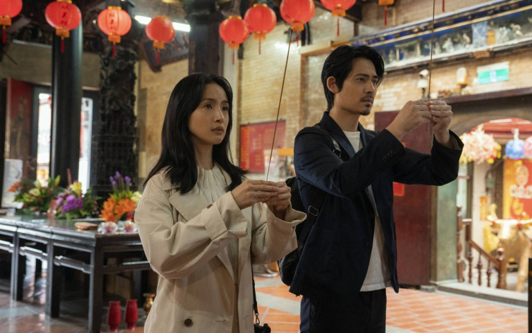 林依晨同台飆戲三大男神，與周渝民深情凝望超有愛！