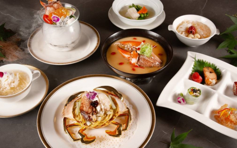 秋蟹盛宴2／貼心去殼、優雅品嘗位上套餐　上班族出示證件免費加菜