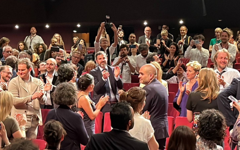 《殖民之路》擠進坎城影展獲好評　首映起立鼓掌歡呼7分鐘