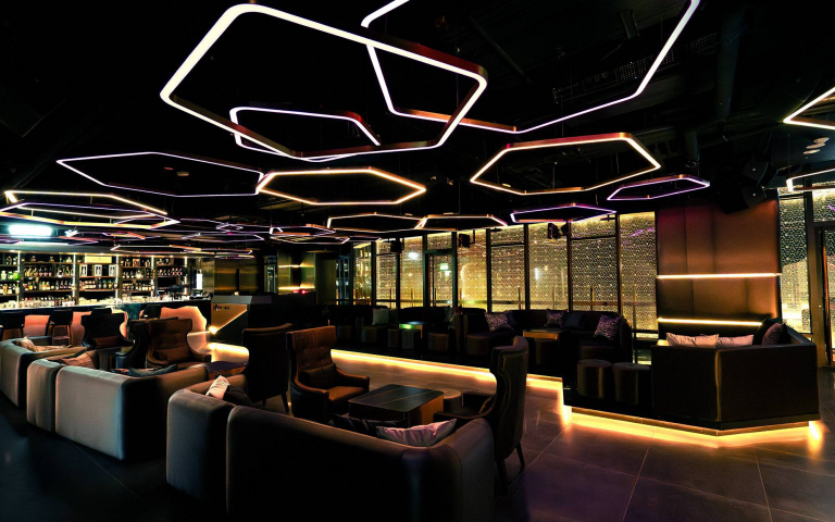 複合式酒吧「ONE RULE」信義區全新開幕!打造最Chill餐酒體驗