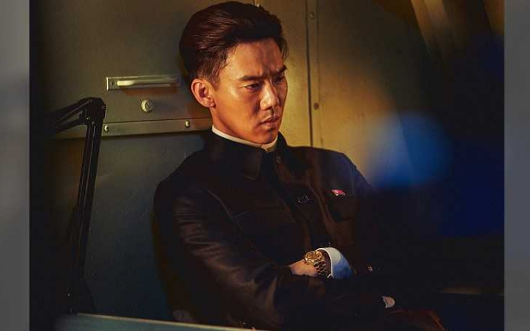 柳演錫扮「地表最狂」北韓領導人 朋友看完預告問:你有演嗎?
