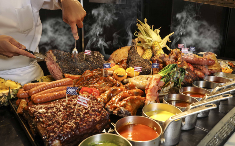 中秋大烤宴!五星級飯店推出戰斧、肋排吃到飽!外帶、夯肉組合線上同步開賣