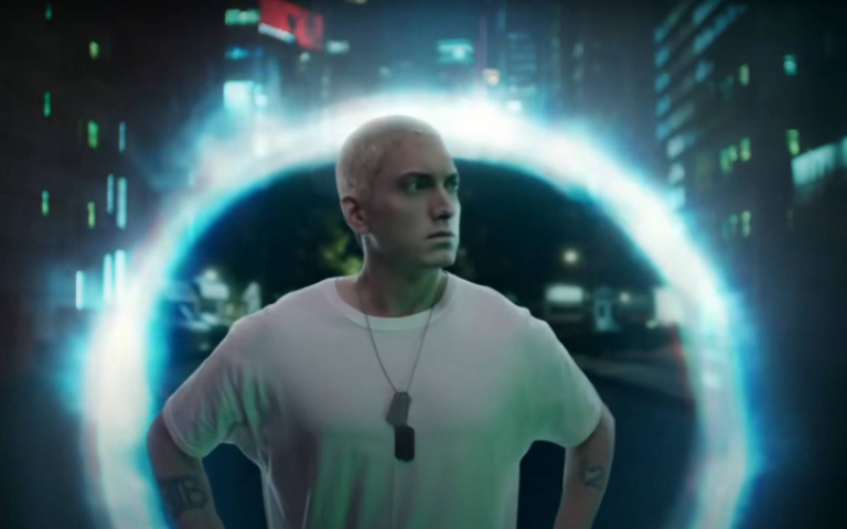 阿姆重現25年前暗黑分身　老粉激動喊：饒舌之神回來了