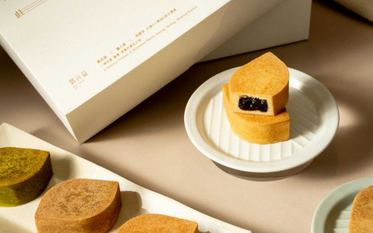 伴手禮玩創意！請出男神鳳小岳幫鳳梨酥寫主題曲　爆米花飄火鍋味